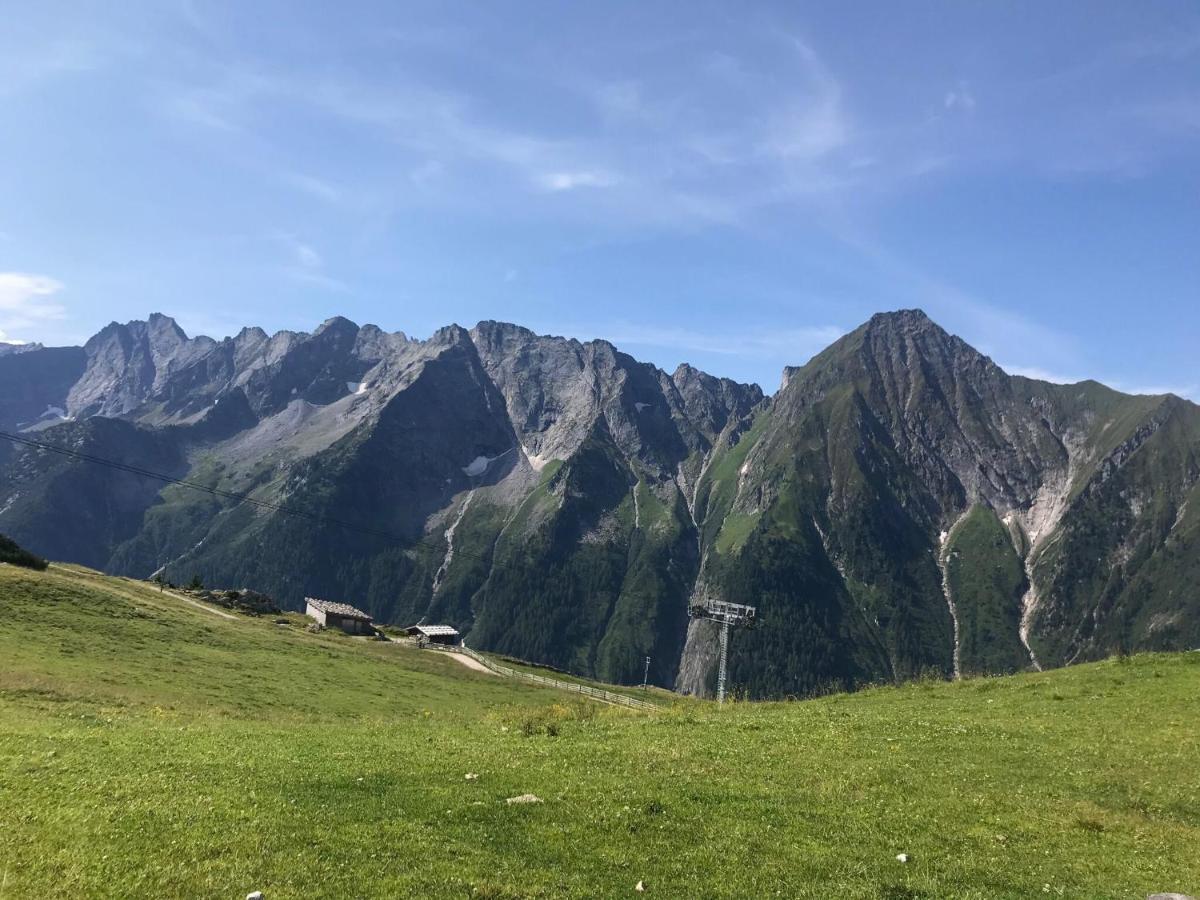 Apartment Between Mayrhofen And Finkenberg Exteriör bild