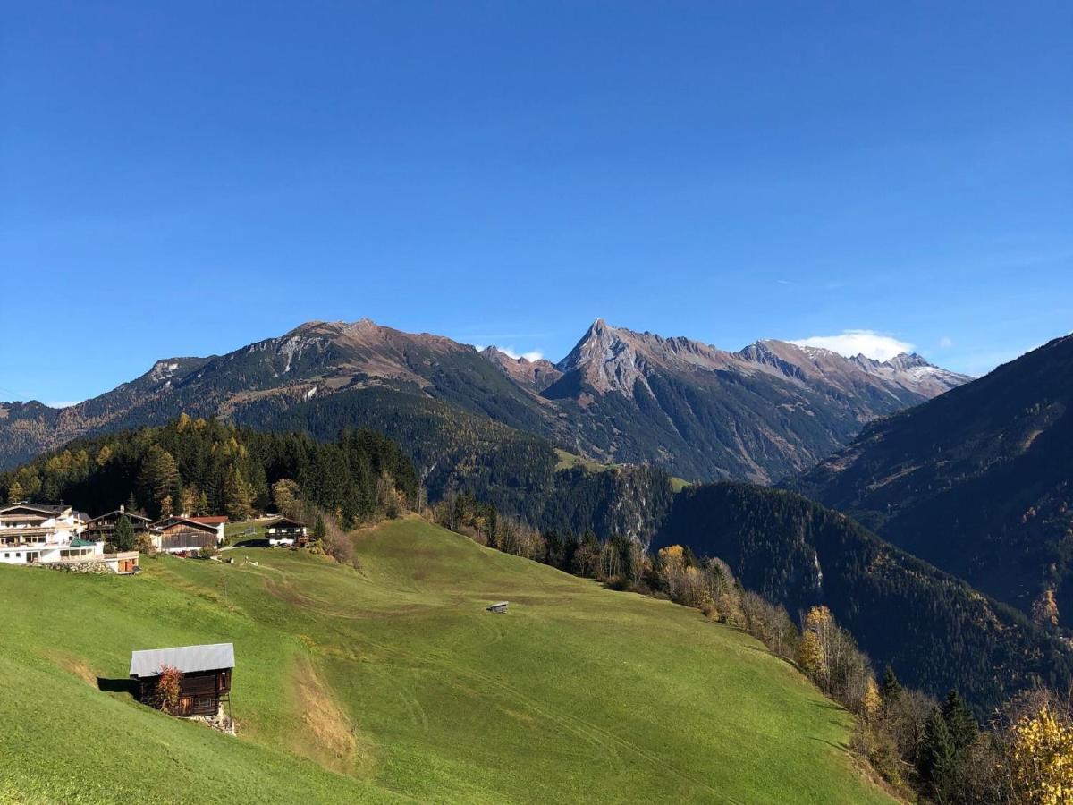 Apartment Between Mayrhofen And Finkenberg Exteriör bild
