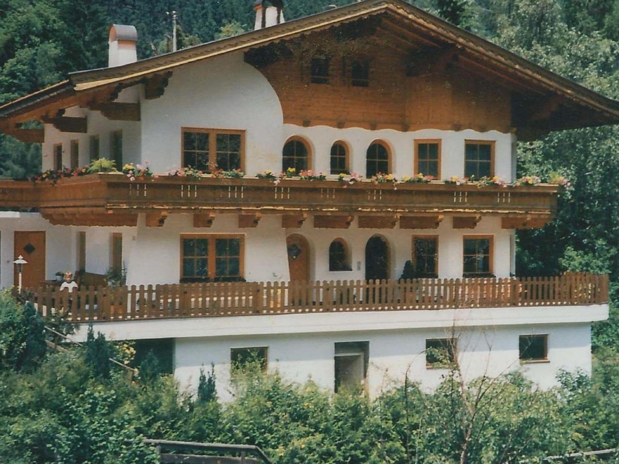Apartment Between Mayrhofen And Finkenberg Exteriör bild